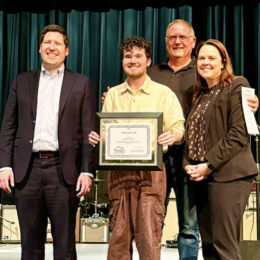 Peyton Forste of Santiam High School received the honor of Student of the Year on April 24 at the North Santiam Chamber of Commerce’s annual awards presentation. Forste was joined by, from left, Marion County Commissioner Colm Willis, Mill City Mayor Tim Kirsch and Marion County Commissioner Danielle Bethell. Submitted PHOTO